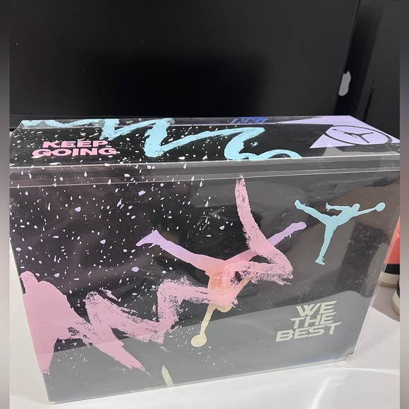 DJ Khaled × Air Jordan 5 Retro 'We The Best - Crimson Bliss' - Men 11 - Picture 9 of 10